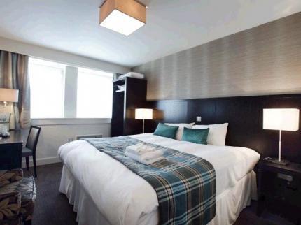 The Golden Acorn Wetherspoon Hotel Glenrothes Buitenkant foto
